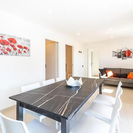 Apartment Stunning With Jacuzzi - Beahost Lignano Sabbiadoro