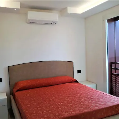 Apartment Stunning With Jacuzzi - Beahost