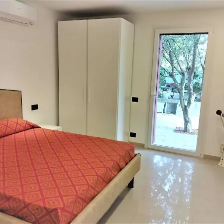 Stunning With Jacuzzi - Beahost Apartment *