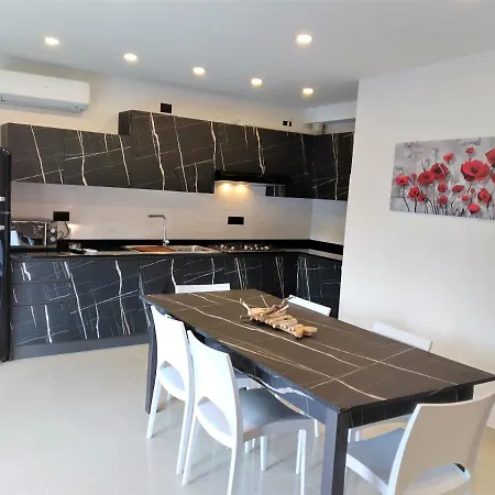 Stunning With Jacuzzi - Beahost * Lignano Sabbiadoro