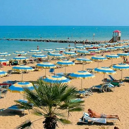 Apartment Stunning With Jacuzzi - Beahost Lignano Sabbiadoro